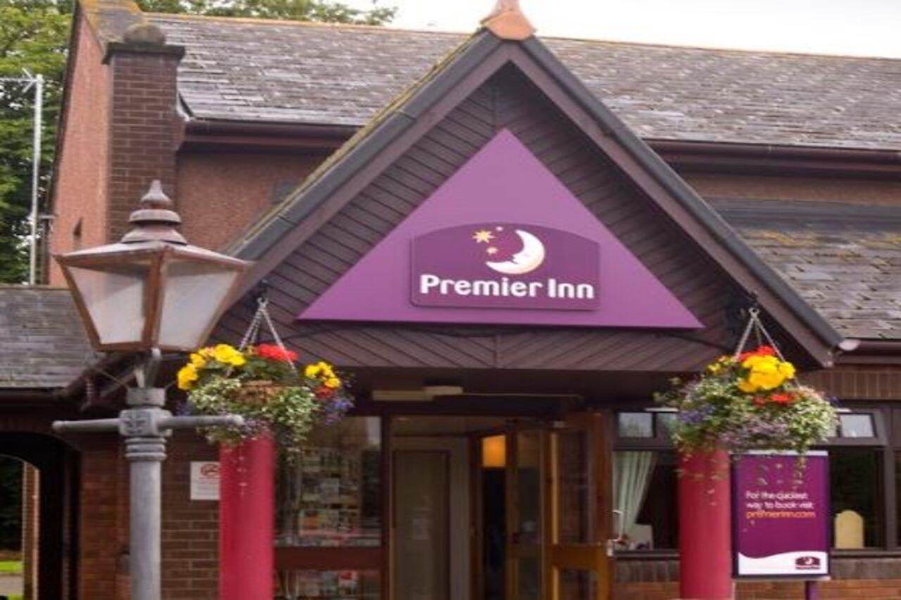 Premier Inn Inverness East Exterior foto